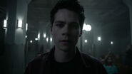 Dylan-O'Brien-Stiles-Teen-Wolf-Season-6-Episode-5-Radio-Silence