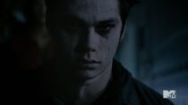 Teen Wolf Season 3 Episode 24 The Divine Move Dylan Obrien Nogitsune-Stiles Shell Breaking