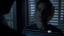 Teen Wolf Season 3 Episode 16 Illuminated Dylan OBrien Stiles Stilinski Challenging Mr McCall