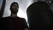 Tyler-Hoechlin-Derek-returns-Teen-Wolf-Season-6-Episode-19-Broken-Glass