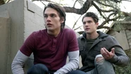 Dylan-Sprayberry-Cody-Christian-Liam-Theo-crouching-Teen-Wolf-Season-6-Episode-16-Triggers.png (746 КБ)