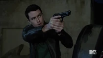 Teen Wolf Season 4 Episode 12 Smoke & Mirrors Parrish takes aim.png (610 KB)