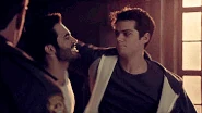 Stiles blessant Derek