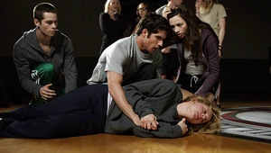 Erica sufre un ataque en clase.