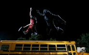Teen-Wolf-Season-5-Episode-17-a-credible-threat-Liam-vs-the-beast.jpg (68 KB)