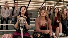 Kira et Malia dans 4