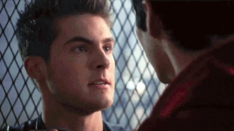 Theo y stiles.gif (2 MB)