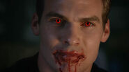 Pete-Ploszek-Garrett-Douglas-alpha-eyes-after-snack-Teen-Wolf-Season-6-Episode-3-Sundowning.jpg (49 KB)