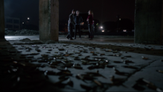 Tyler-Posey-JR-Bourne-Shelley-Hennig-Scott-Argent-Malia-Teen-Wolf-Season-6-Episode-12-Raw-Talent.png (575 kio)