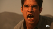 Teen Wolf Season 5 Episode 13 Codominance Scotts alpha eyes and fangs