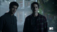 Tyler-Posey-Dylan-O'Brien-Scott-and-Stiles-sticking-together-Teen-Wolf-Season-6-Episode-10-Riders-on-the-Storm