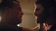 Derek et M. Argent