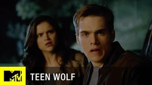 Teen_Wolf_(Season_5)_‘Layden_Runs_for_Their_Lives’_Official_Sneak_Peek_MTV