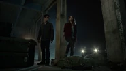 Tyler-Posey-Shelley-Hennig-Scott-Malia-inside-guy-Teen-Wolf-Season-6-Episode-12-Raw-Talent.png (565 kio)