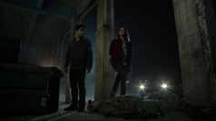 Tyler-Posey-Shelley-Hennig-Scott-Malia-inside-guy-Teen-Wolf-Season-6-Episode-12-Raw-Talent