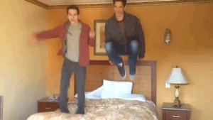Teen Wolf Season 3 Behind the Scenes Bed Jumping Motel Glen Capri