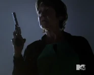 4x12 Araya with gun.png (345 KB)