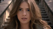 Malia et ses yeux bleux de Coyote Garou.
