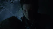 Tyler-Posey-Scott-attacking-Teen-Wolf-Season-6-Episode-12-Raw-Talent.png (366 kio)