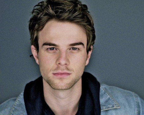 Nathaniel Buzolic, Wiki