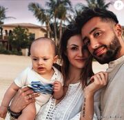 4533338-julia-flabat-avec-son-fils-edan-et-son-c-624x600-1