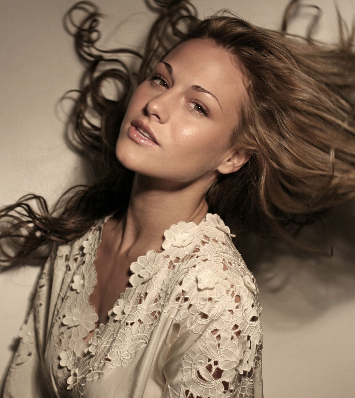 Ilithya Manzanilla | Telenovela Database Wikia | Fandom