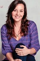 Adela Secall como Gloria Cisternas