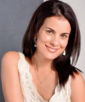 Bernardita Cummings en Eres Mi Tesoro (Mega, 2015)