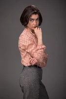 Eliana Bustos (Paulina Urrutia)