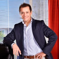 Pablo Ventura en Socias (TVN, 2013)