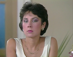 NANCYPAULSEN Elsa MiNombreEsLara.png