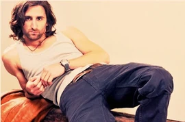 Damián Truman (Emilio Edwards)