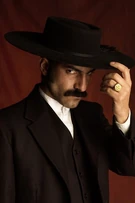 Gabriel Cañas como José Luis Echeñique