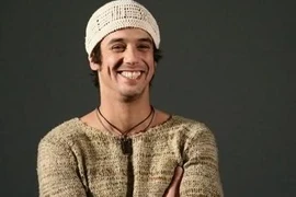 Matías Oviedo como Sebastián Pérez