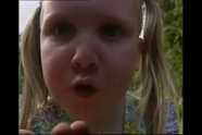 Larette blowing a kiss to the viewers (another deleted scene in Dance with the Teletubbies)