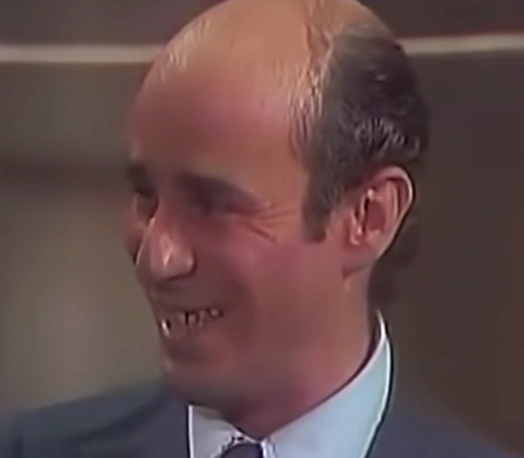 Senor Calvillo El Chavo Wiki Fandom Me dicen feo, chaparro, chimuelo, pelón, cabezón, orejón, narizón cachetón o trompúdo yo se que lo dicen de pura envidia. senor calvillo el chavo wiki fandom