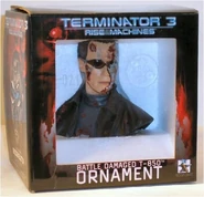 !B8fMFRw!Wk~$(KGrHqMOKj8Ez(pUcEsGBM3JsjKgvg~~ 1.jpg (31 KB) Battle-Damaged T-850 Ornament