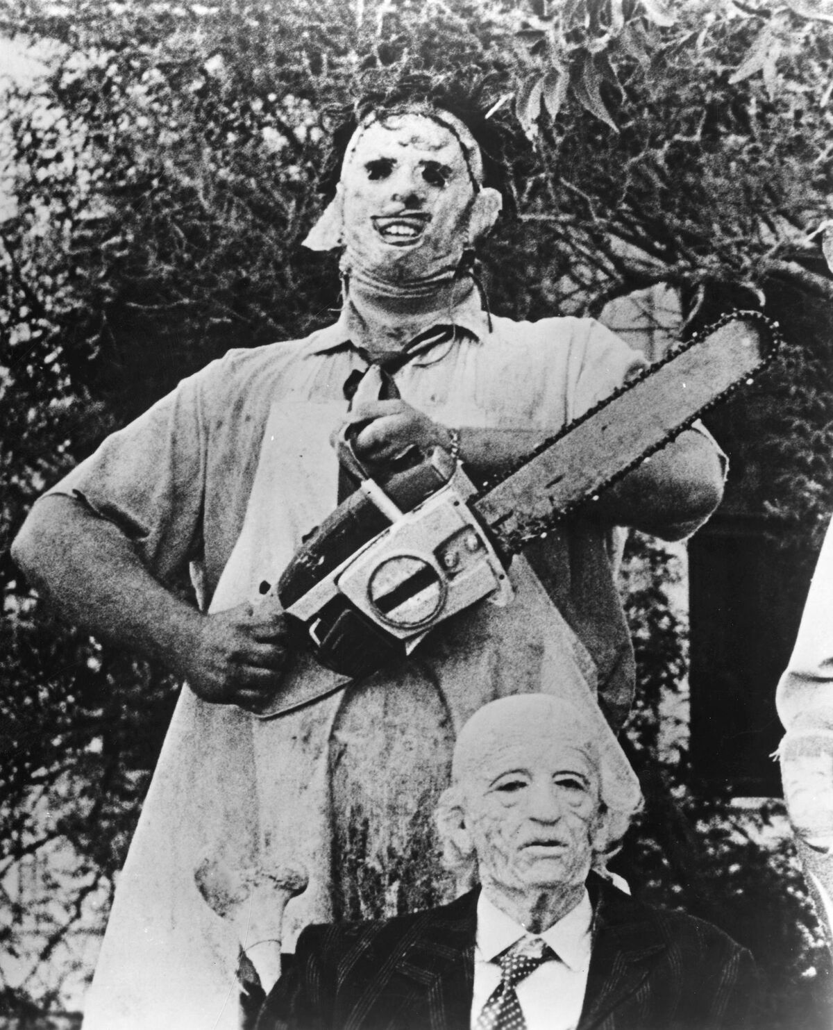 Poulan 245A Chainsaw The Texas Chainsaw Massacre Wiki Fandom