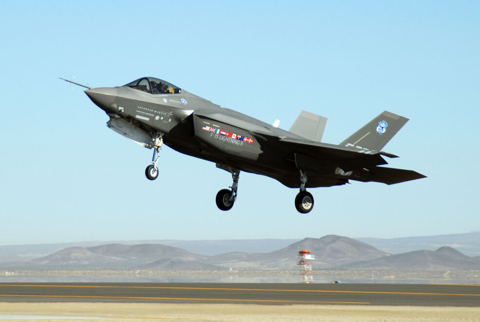 その他 LOCKHEED MARTIN F-35C LIGHTNING II Lockheed-Martin F-35C Lightning II Photo Gallery