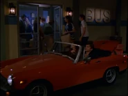 Kelso drives Jackie to the bus station in his convertible