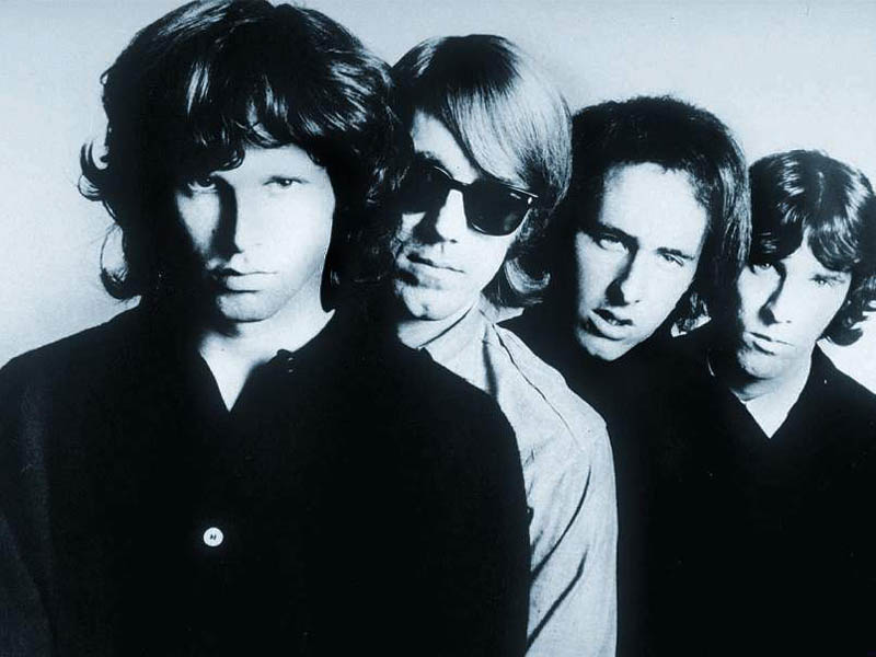 John O'Groats Pub - The Doors foi uma banda de rock psicodélico  norte-americana formada em 1965 em Los Angeles, na Califórnia. O grupo era  composto por Jim Morrison (voz), Ray Manzarek (teclados)