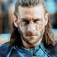 Roan (664 kio) Roan †