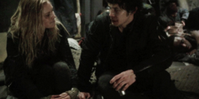 Bellarke-in-1x10-I-Am-Become-Death-the-100-tv-show-37127917-500-250