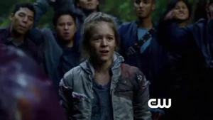 Charlotte assistant a la pendaison de Murphy.