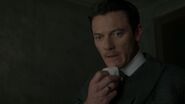 Alienist-Caps-1x09-74-Moore