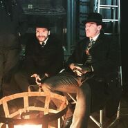 Alienist-BTS-40-Daniel-Brühl-Luke-Evans-bonfire