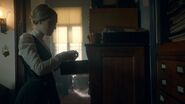 Alienist-Caps-1x08-12-Howard