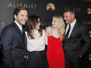 Alienist-Premiere-LA-16-Daniel-Brühl-Dakota-Fanning-Luke-Evans-Sara-Aubrey