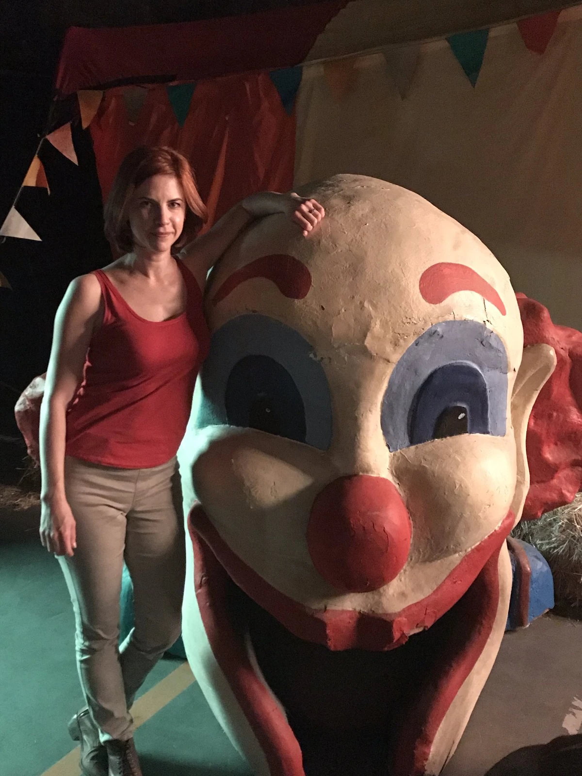 Beth Williams The Banana Splits Movie Wiki Fandom