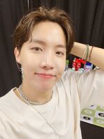 J-Hope on Twitter: "고마워요 아미🥺💕💜🥳" [2019.02.18] #3